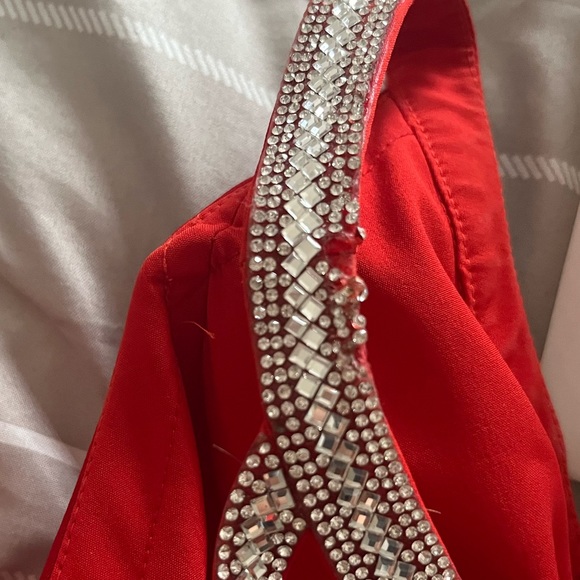 La Femme Red Dress - Picture 5 of 8